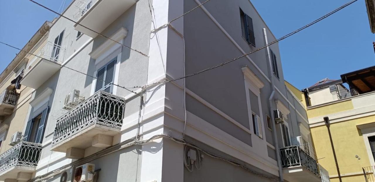 B&B La Reggia Del Sol Trani Exterior photo