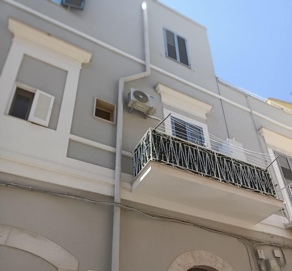 B&B La Reggia Del Sol Trani Exterior photo